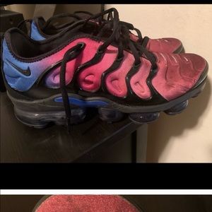 To the WEIRDO who said I sold her fake shoes